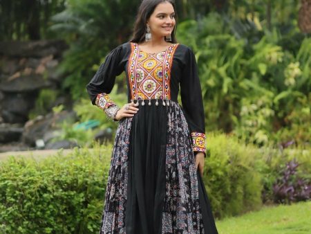 Aastha Fashion Black 14 Kg Rayon Kutchi Gamthi Work Gown Supply